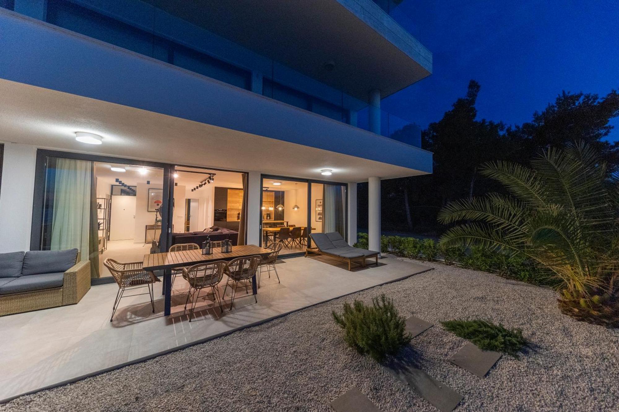 Aqua Blue By Belmont Realty Lejlighed Privlaka  Eksteriør billede